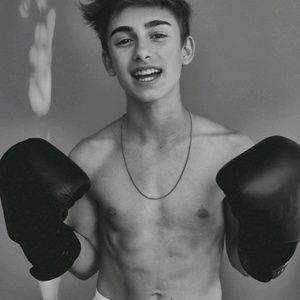 Meet your Posher, Alexis